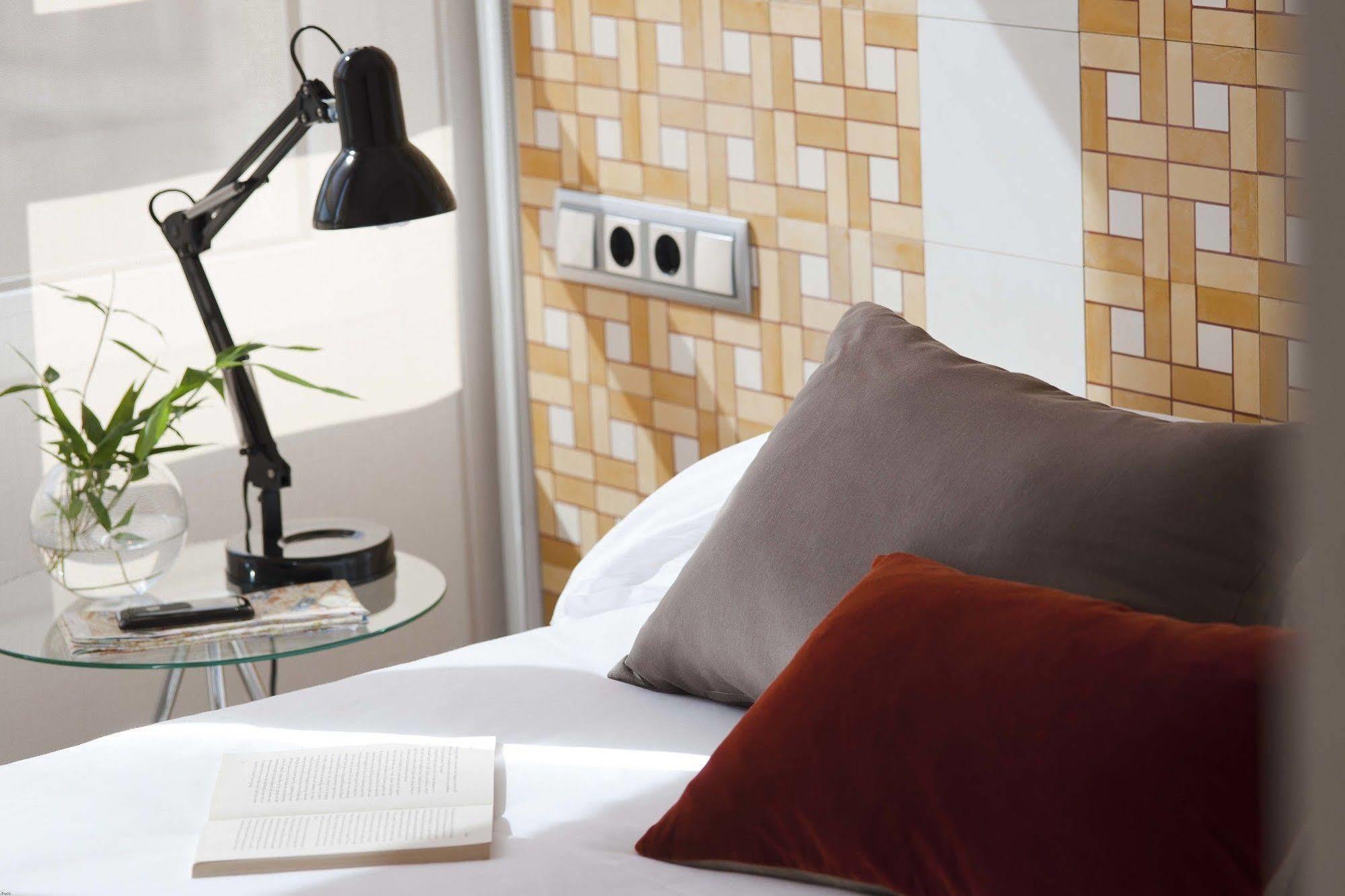 Eric Voekel Boutique Apartments - Gran Via Suites Barcelona Exterior foto